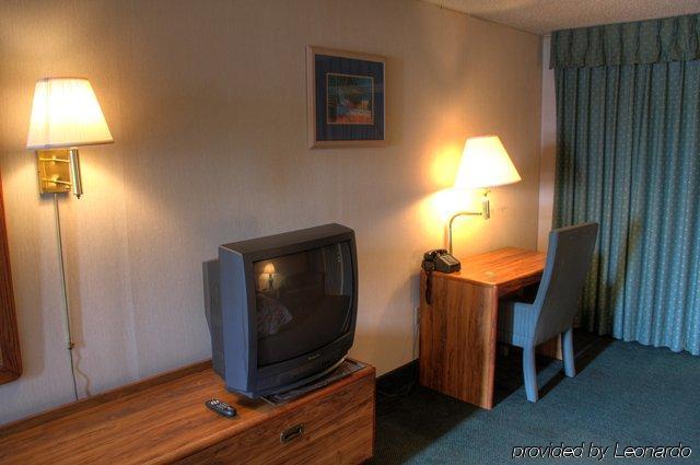 Seasons Inn And Suites Fort Smith Bagian luar foto