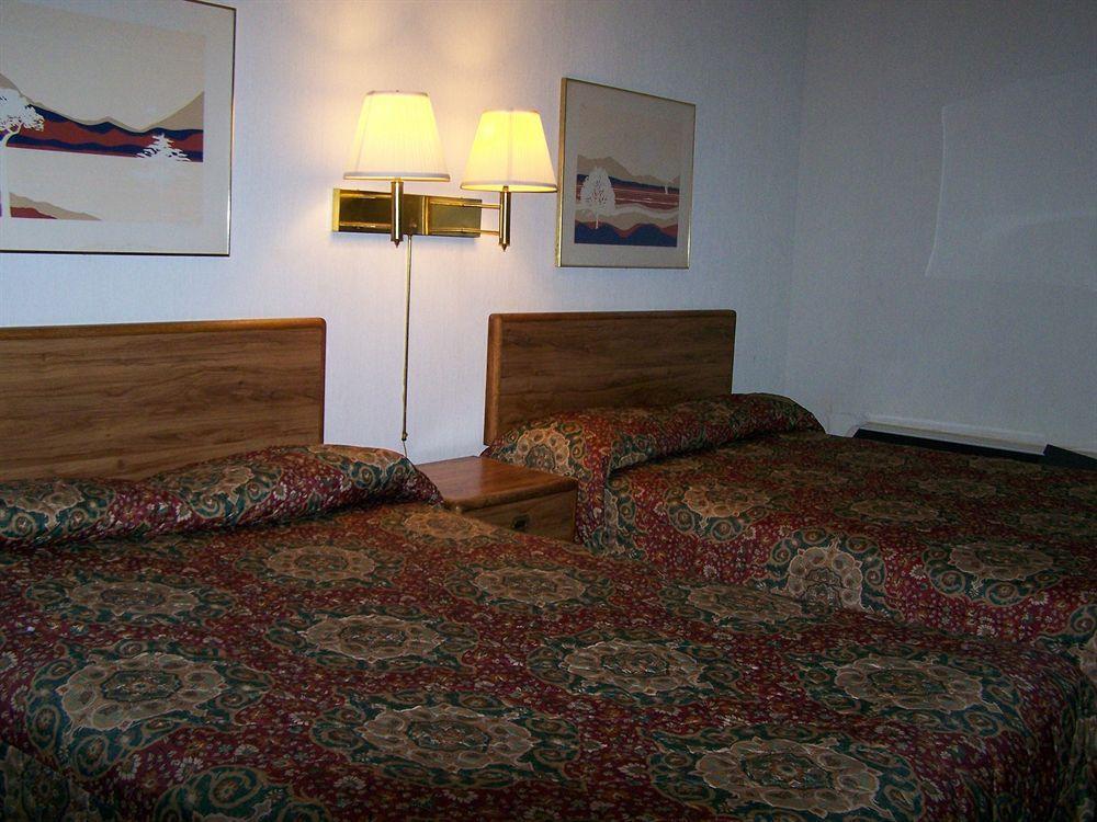 Seasons Inn And Suites Fort Smith Bagian luar foto