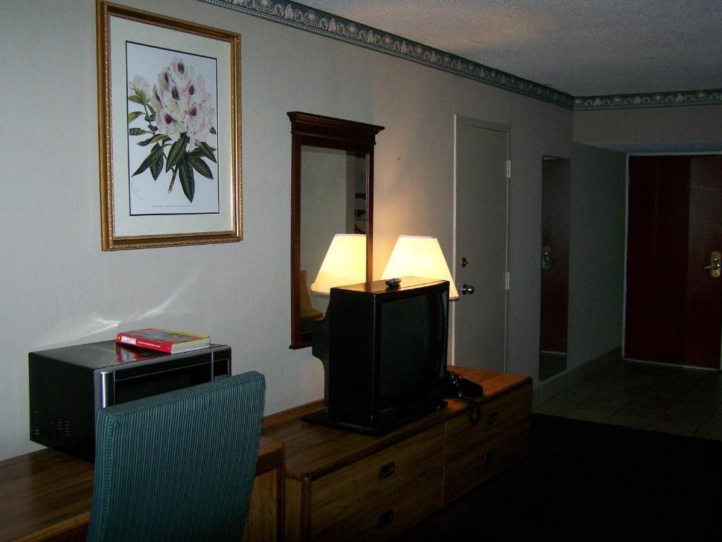 Seasons Inn And Suites Fort Smith Ruang foto