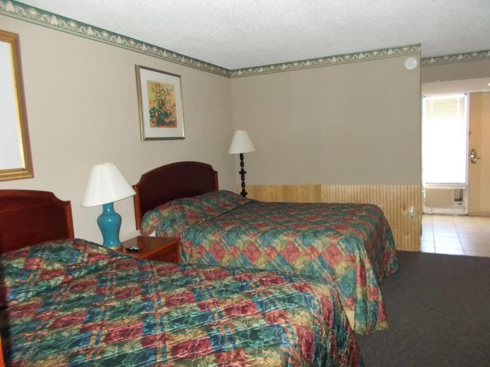 Seasons Inn And Suites Fort Smith Bagian luar foto