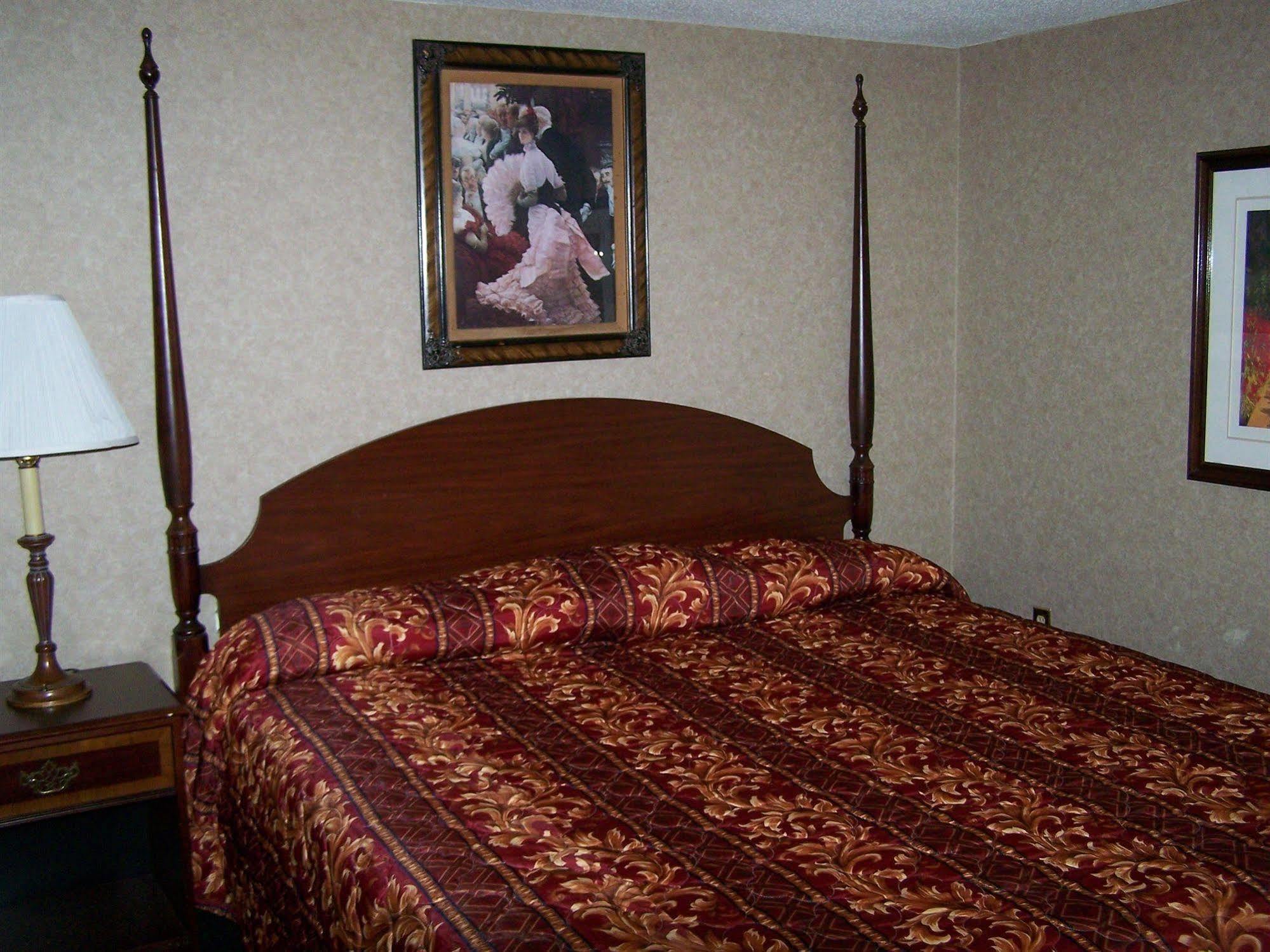 Seasons Inn And Suites Fort Smith Bagian luar foto